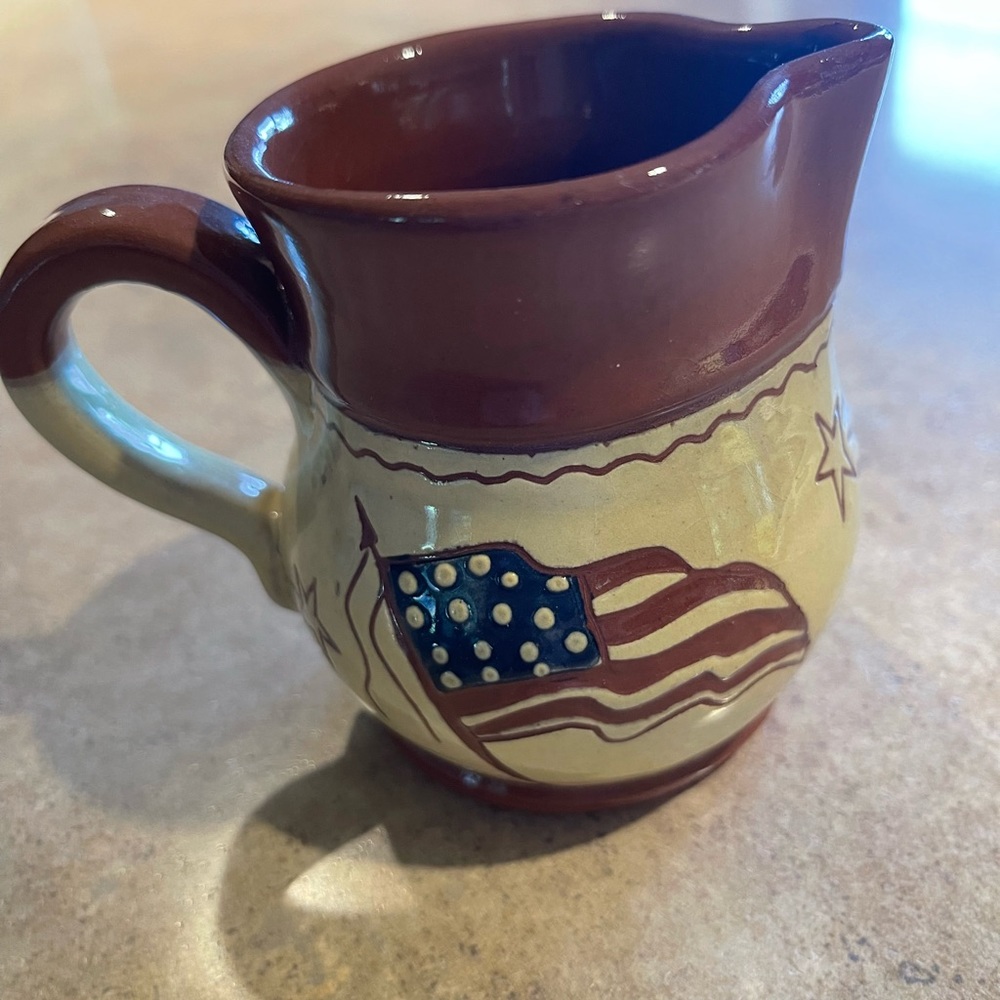 RED OAKS POTTERY PATRIOTIC DECORATIVE SMALL PITCHER!!